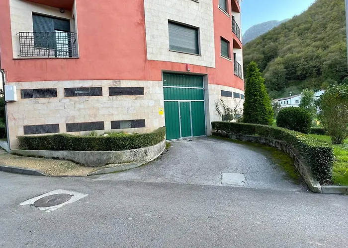 La Cuenca, Edificio Los Molinos
